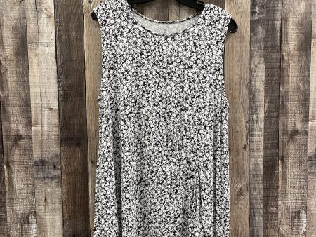 Top Sleeveless By Cuddl Duds In Black & White, Size: 1x Cheap