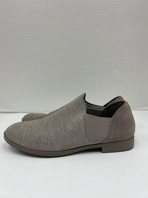 Shoes Flats By Skechers In Taupe, Size: 6 Online Sale