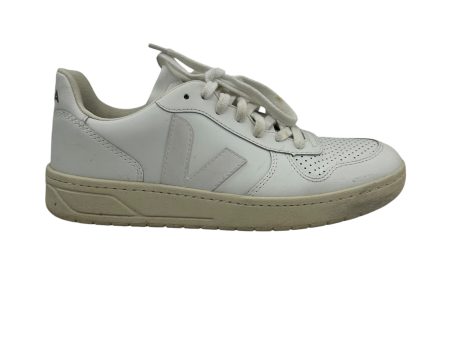 Shoes Sneakers By Cma In White, Size:8 on Sale