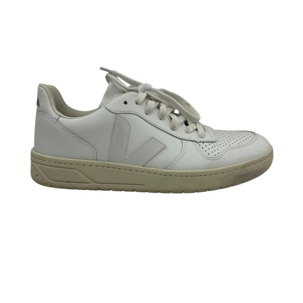 Shoes Sneakers By Cma In White, Size:8 on Sale